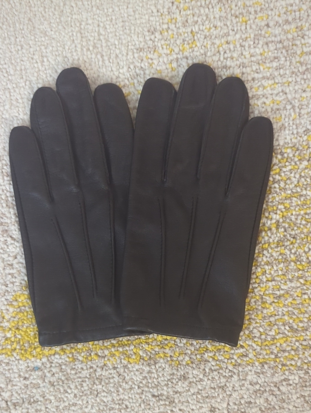 Men's Classic Genuine Leather Gloves - Black